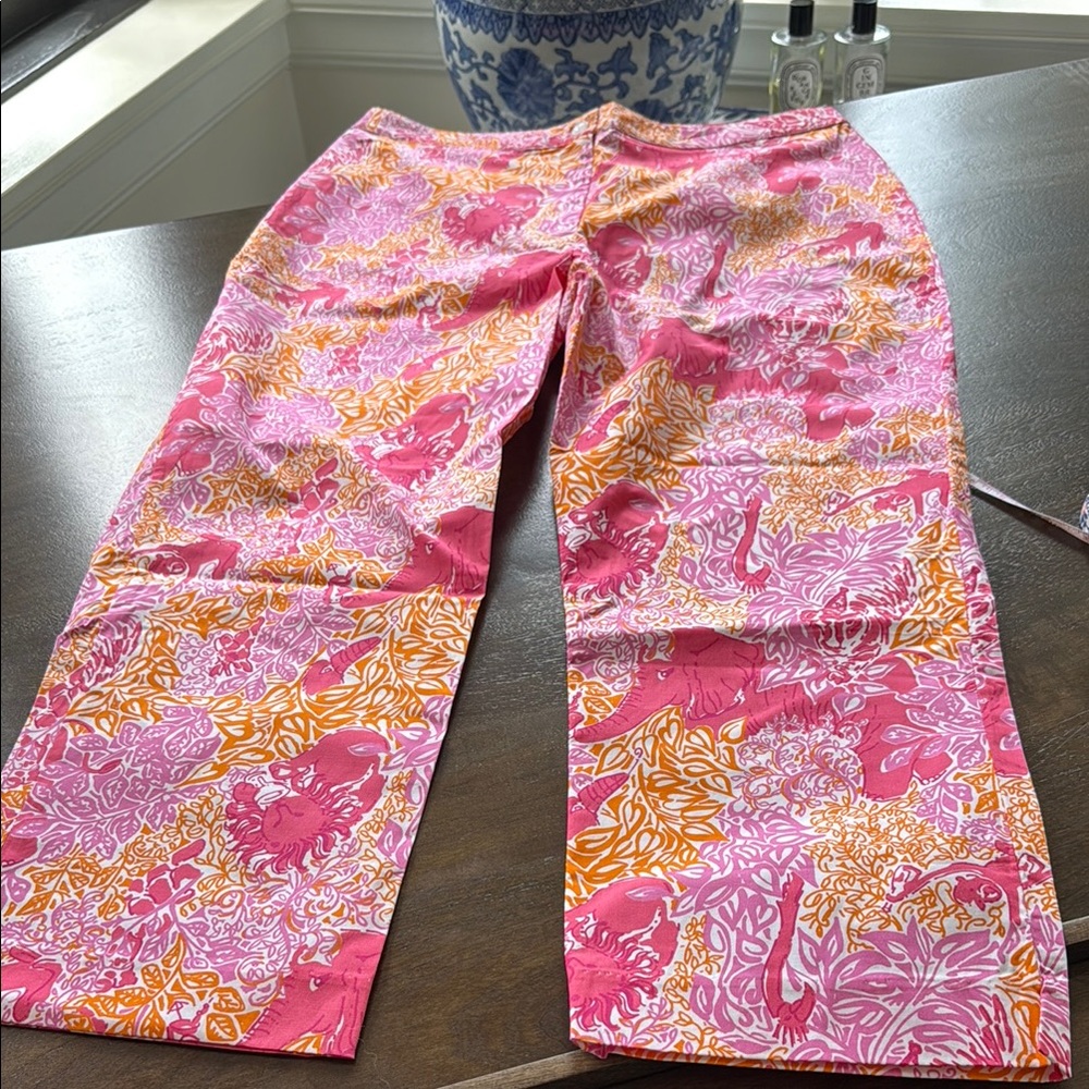 Lilly Pulitzer WHITE LABEL New without tags Classic Capri Sz 12 Jungle print